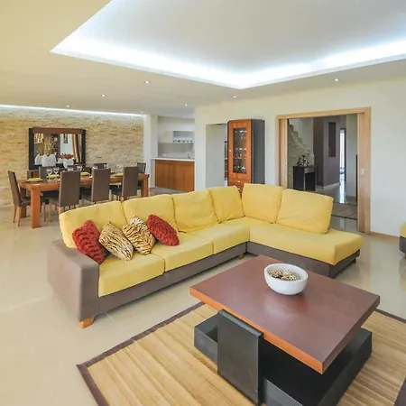 Marinhas Sleeps 10 Air Con Wifi * Marinhas (Braga)